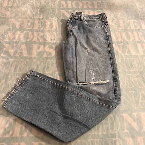 Lucky Brand Other - Lucky Brand classic relax distressed jeans